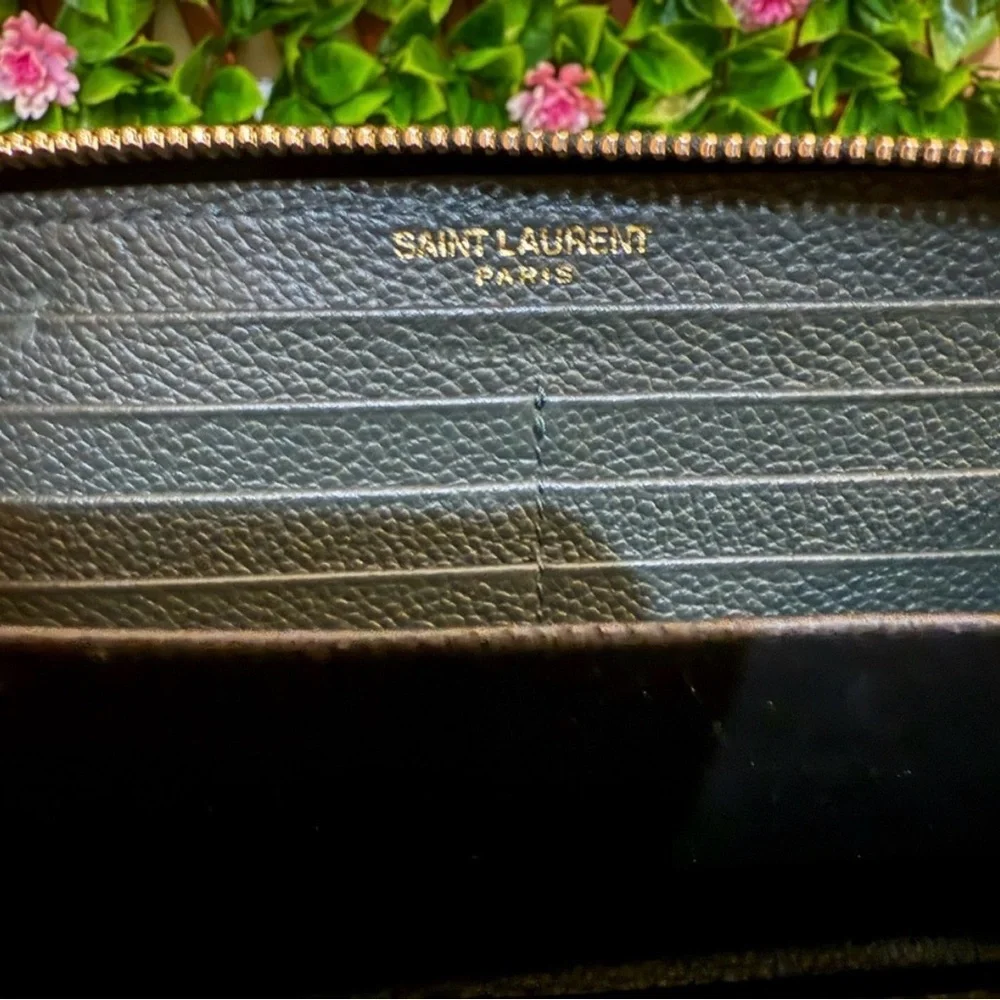 Saint Laurent Green YSL Monogram Leather Wallet - Picture 9 of 10